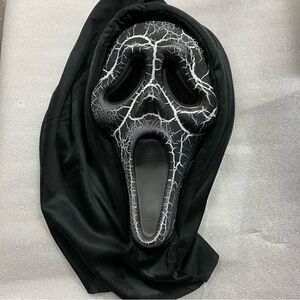 Rare Fun World 2015 Eerie Embers Smoldering Ghost Scream Mask Crackle Halloween